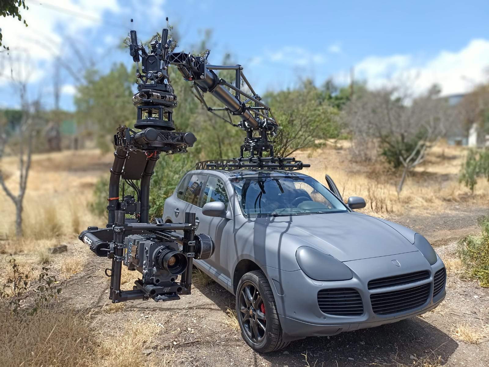 Camera Car Porsche Cayenne con Motocrane Radical de K Grip en rodaje